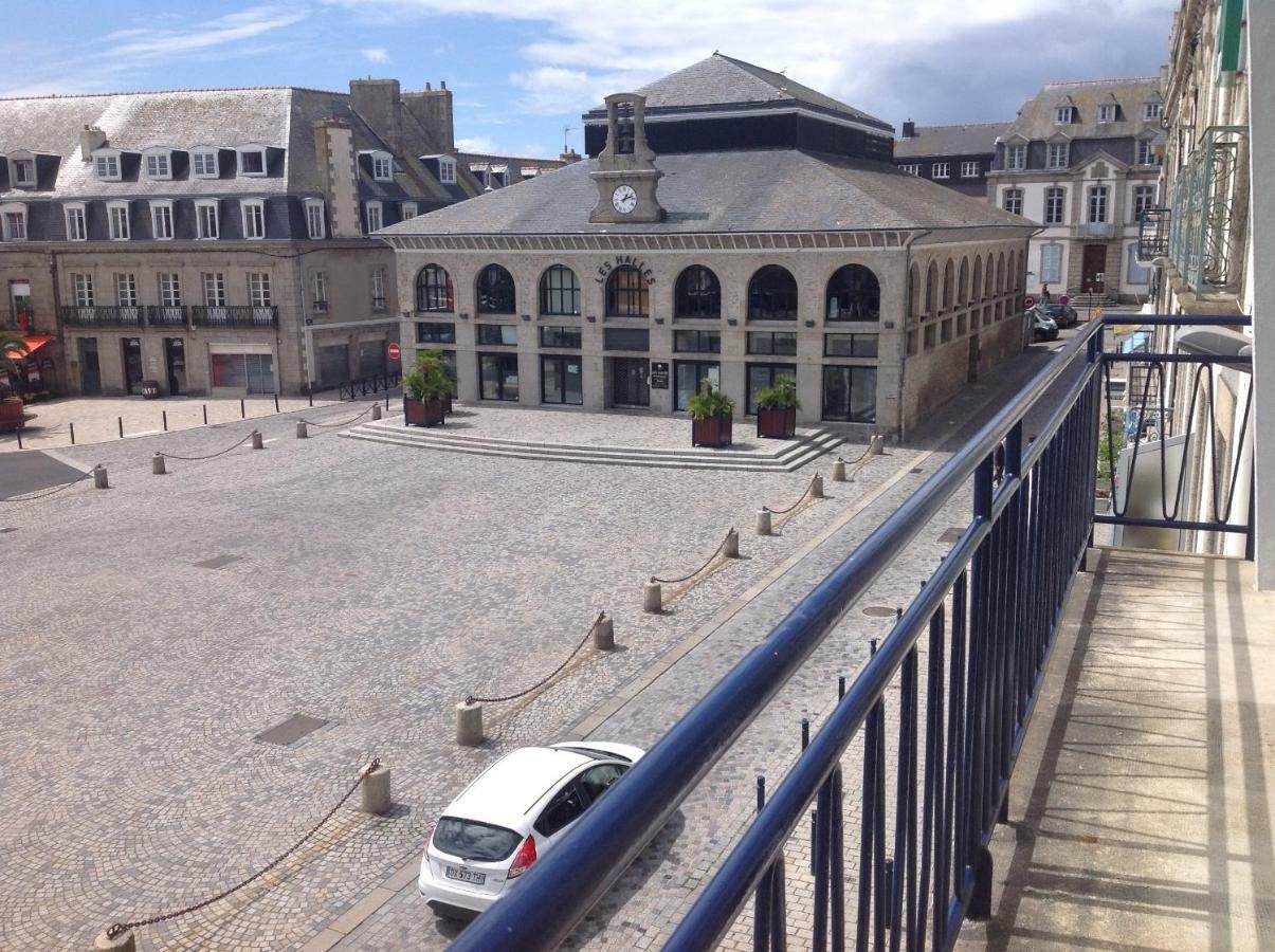 The Place To Be Concarneau Esterno foto